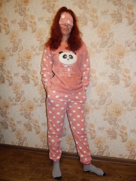купить 	 Мягкая зимняя пижама турецкая женская флисс с маской для сна , яркая женская пижама с мишкой